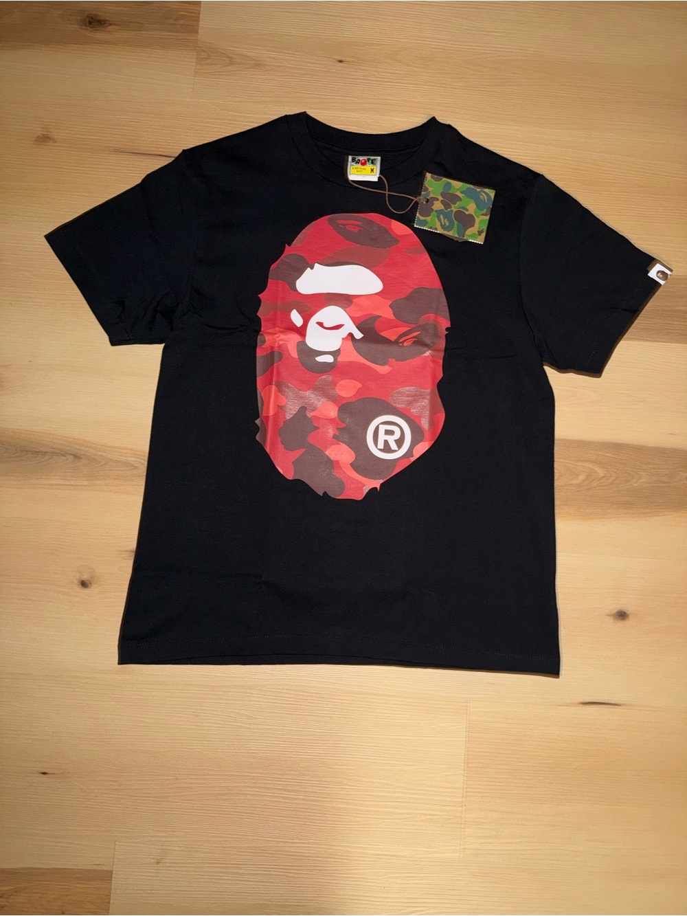 BAPE Color Camo Big Ape Head
Tee
